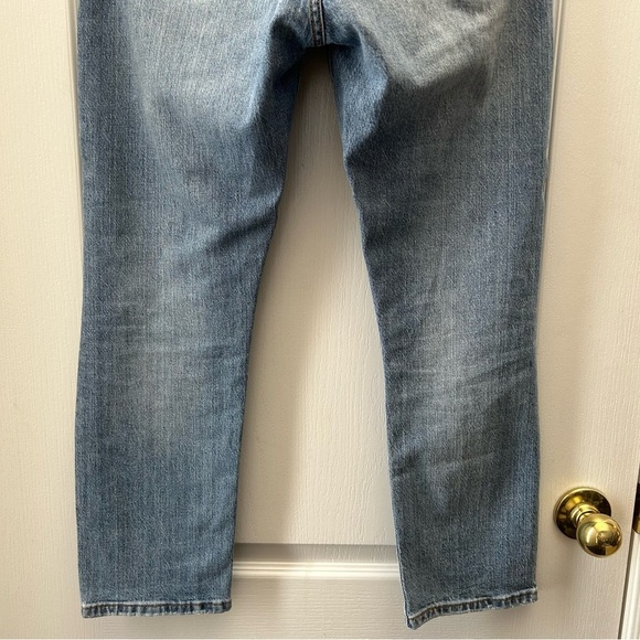 Levi’s 501 Women’s Premium Cropped Jeans Straight Leg Distressed Blue Size 26 - Picture 8 of 16